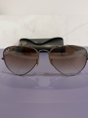 Ray-Ban Aviator Sunglasses - Gunmetal Frame with Brown Gradient Lenses